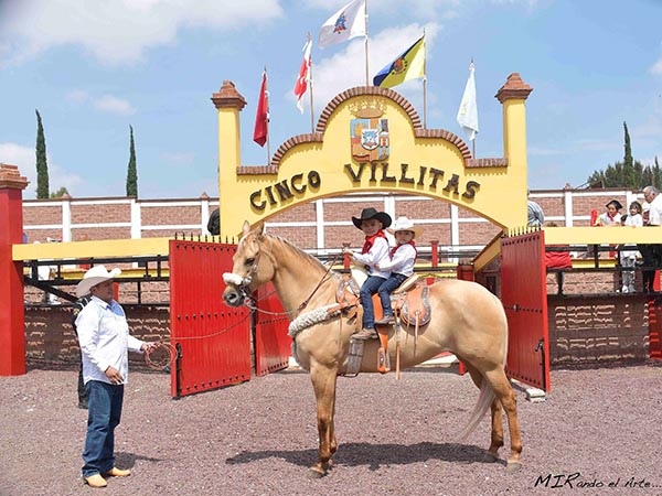 Exitoso encierro infantil en Cinco Villita