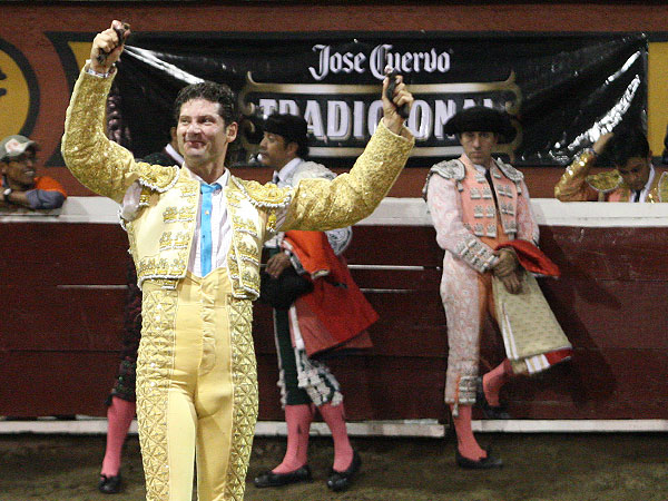 La gente exigi� las orejas