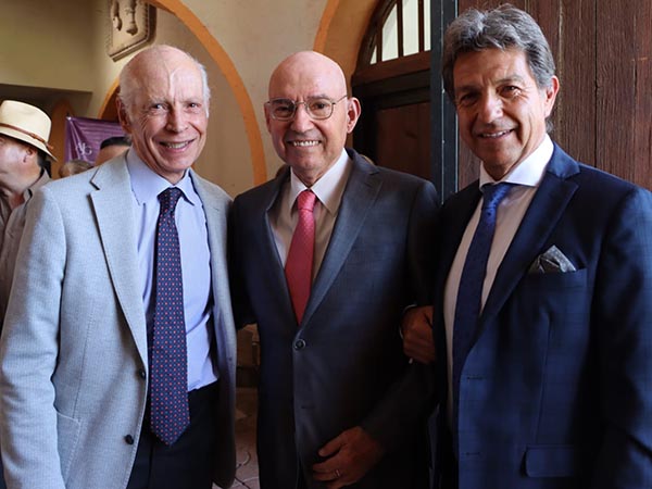 Emotiva presentaci&oacute;n de libro de Jorge Gut