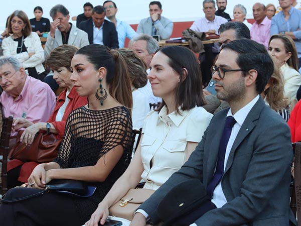 Los hijos del maestro Guti�rrez