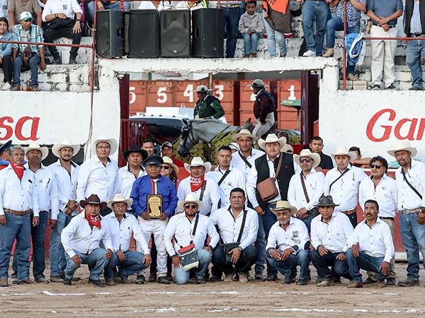 Pe�istas en la feria