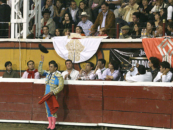 Zotoluco brinda a Mariano