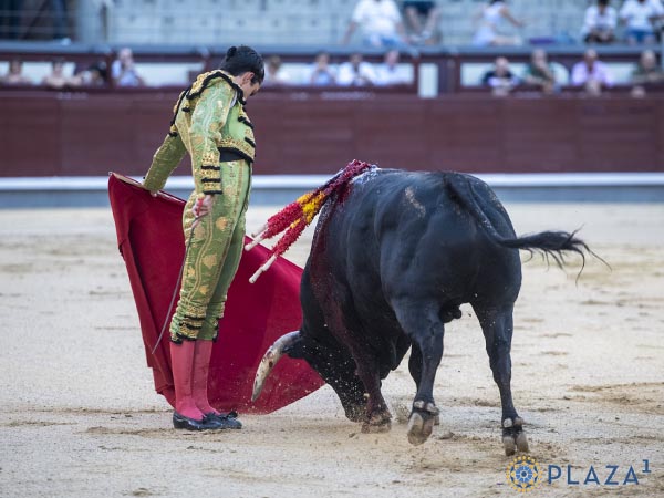 El Mene, primer espada