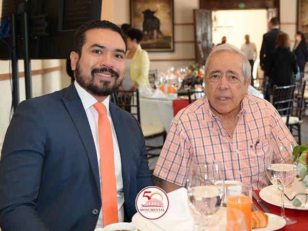 Carlos Saucedo y �scar Fern�ndez