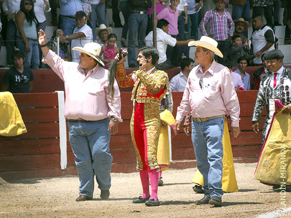 Rabo para Jorge Adame