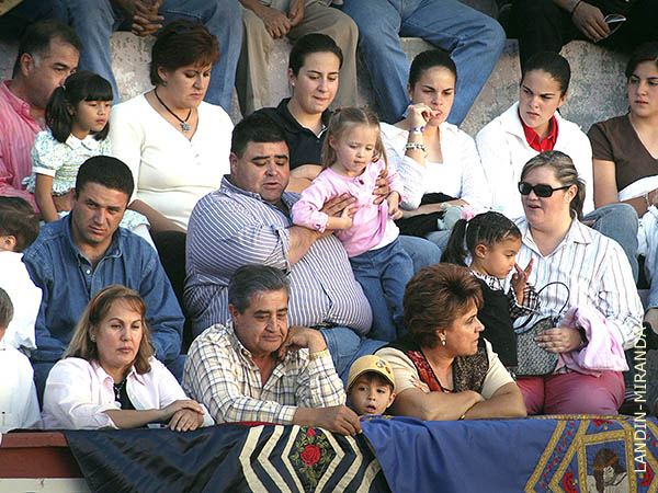 En familia a los toros