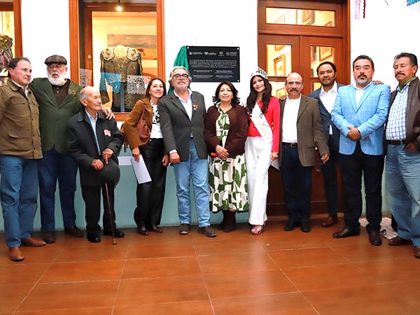 Directivos, autoridades y homenajeados