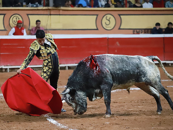 Corriendo la mano