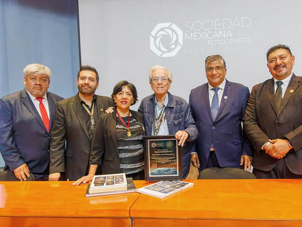 Homenaje a Oskar Ruizesparza en Tlaxcala