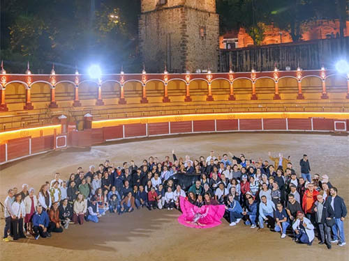 Compa�eros y amigos en el ruedo