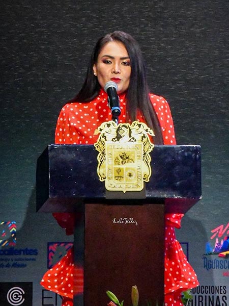 Aurora Jim�nez, titular del DIF estatal