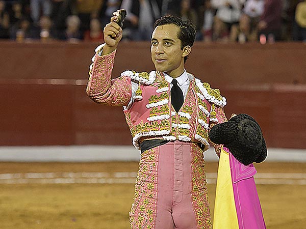 La primera de tres