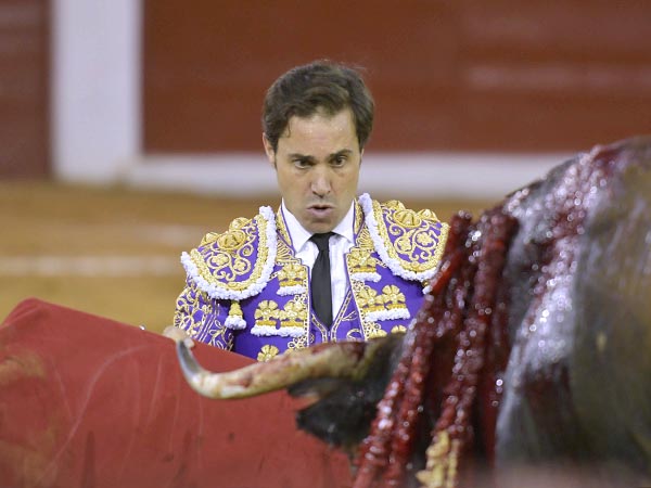 Frente a frente