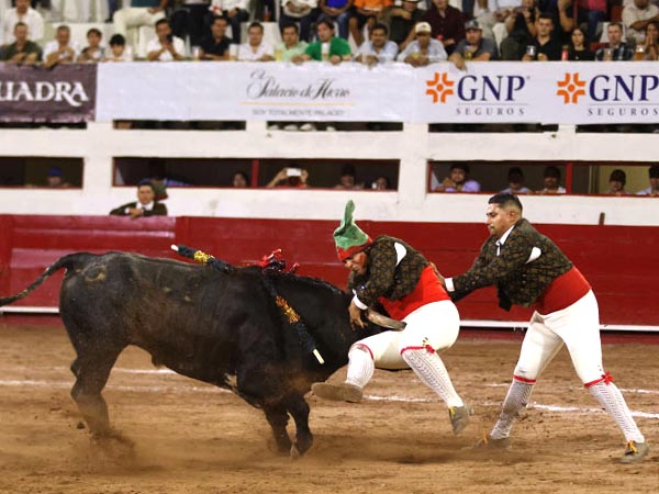 Actuaci�n de los forcados