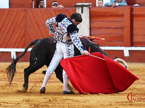 Lo tore� a placer