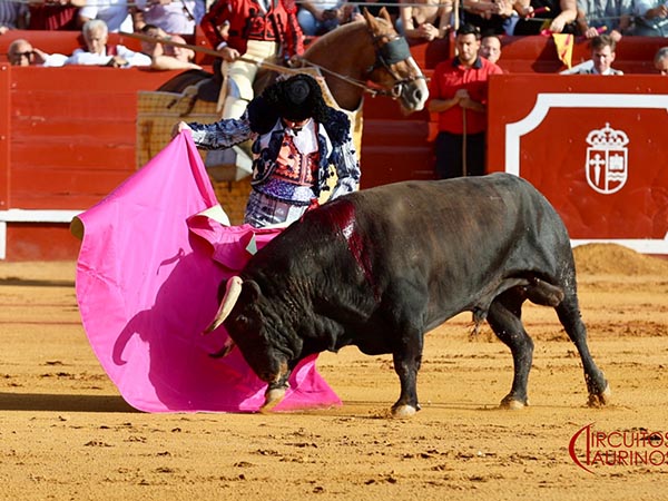Morante inicia el festejo