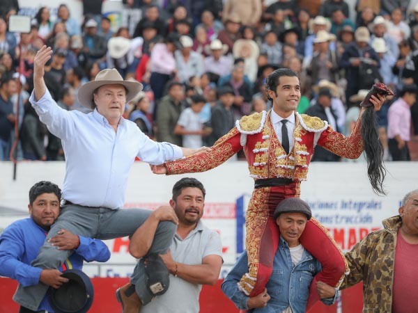 Apote&oacute;sico triunfo de Diego San Rom&aacute;n