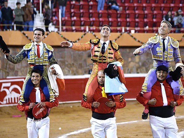 Banderilleros... &iexcl;y matadores de toros!