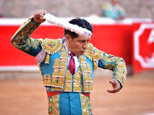 El Zapata, primer espada