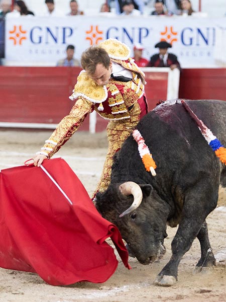 Por el pit�n derecho