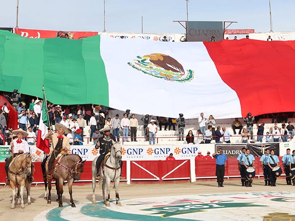 Tradici�n y solemnidad