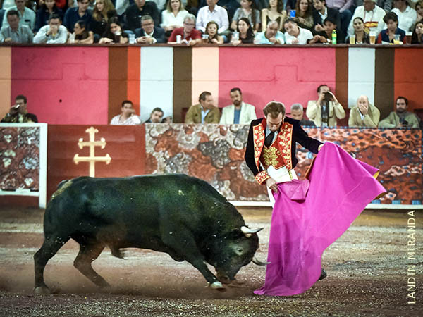 Rom�n saluda a su primero