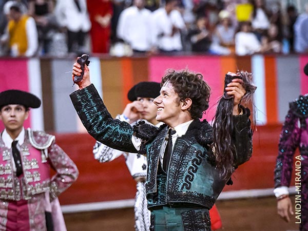 Isa&iacute;as borda el toreo en la "San Marcos"
