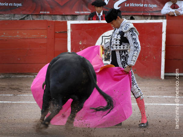 Antonio Romero inicia el festejo