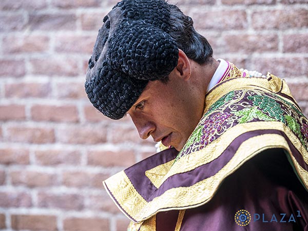Li�ndose para el pase�llo