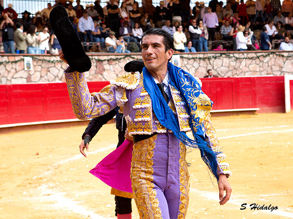 Calita, oreja de merito