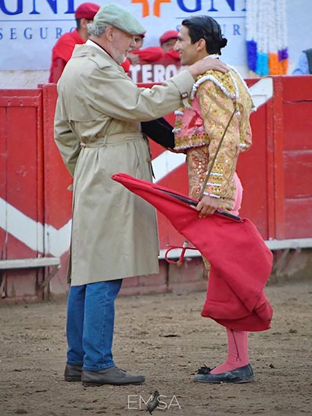 Brindis para Manolo Arruza