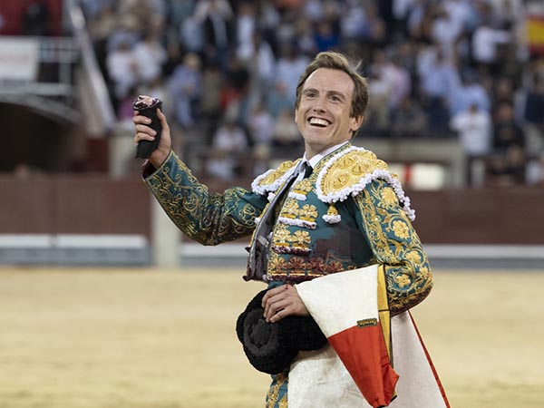 La segunda oreja a la espuerta