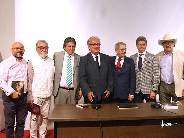 Personalidades de Espa�a y M�xico