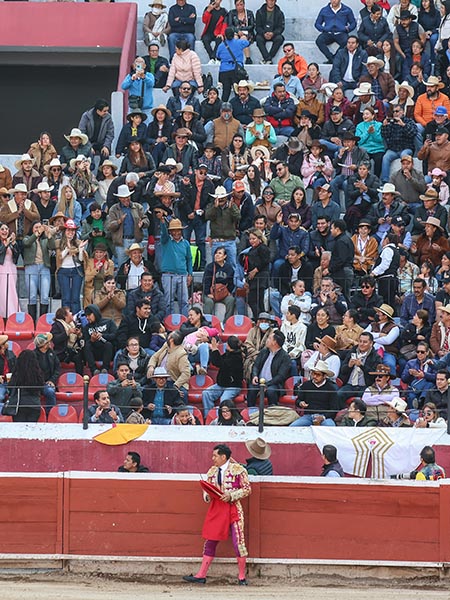 La montera al tendido