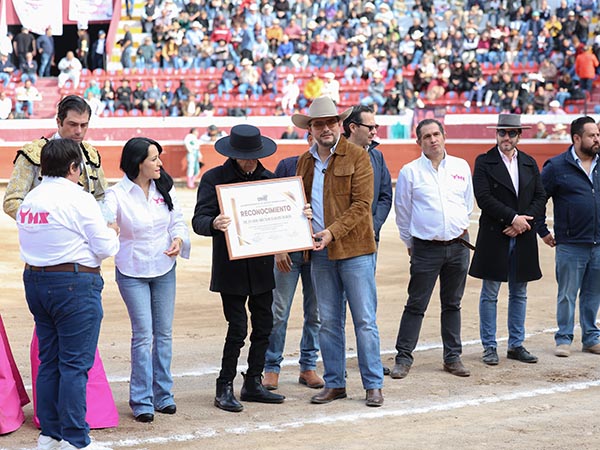 Reconocimiento a un gran taurino