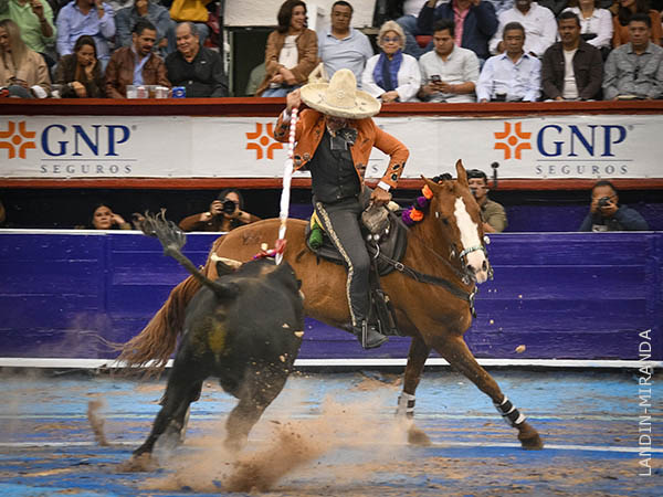 Gamero inicia el festejo de Aniversario