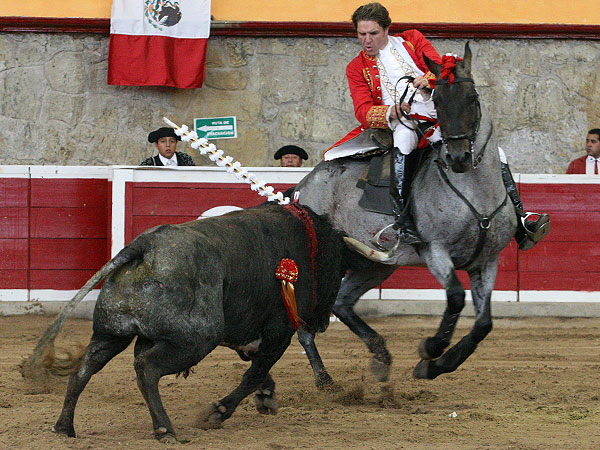 Llev�ndolo muy toreado