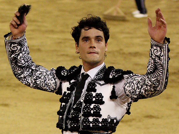 Abell�n con las dos orejas