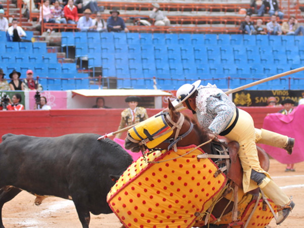 Trat� de aguantar la reuni�n