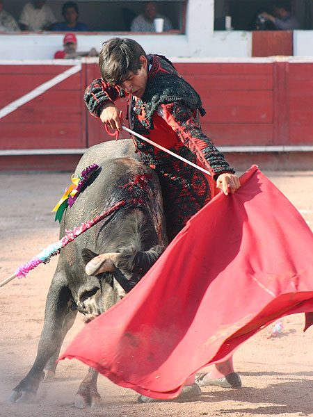 Se acostaba por el izquierdo