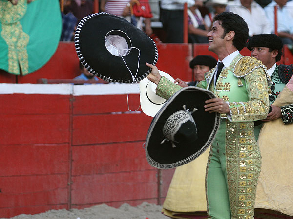 Clamorosa ovaci�n en la vuelta