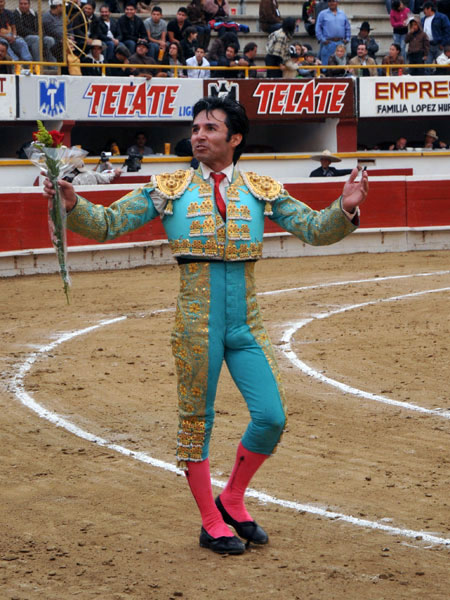 Casta�eda dando la vuelta