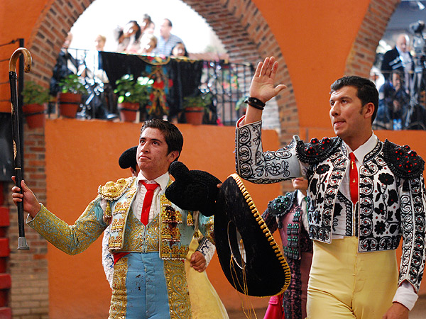 Adri�n Padilla y C�sar Morales