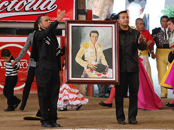 Homenaje a V�ctor Huerta