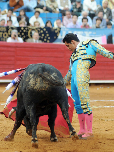 Relajado y  asentado