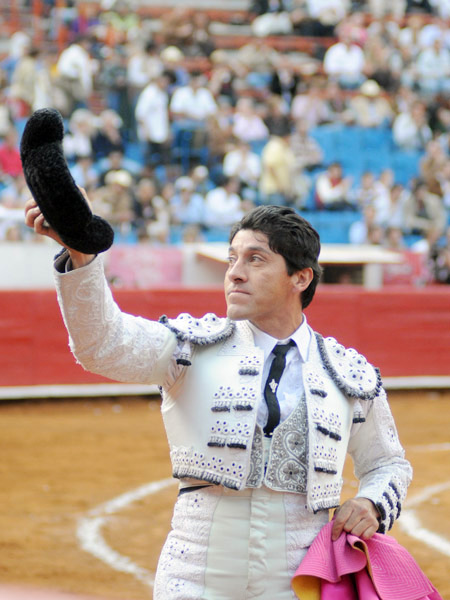 Bacelis recibe la ovaci�n