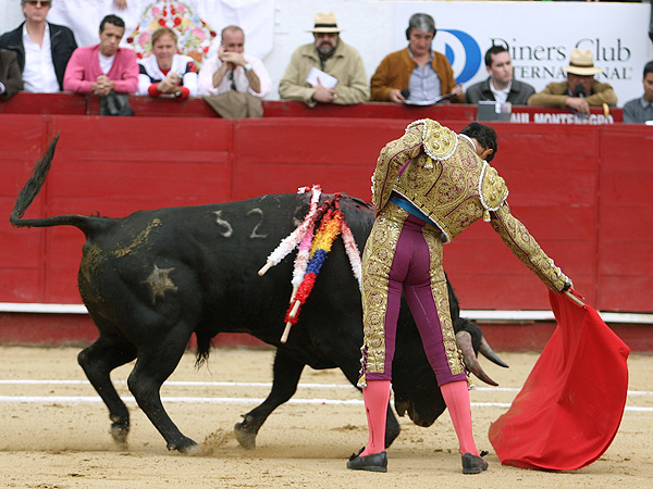 Bueno momento del torero local