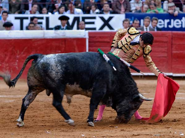 Perera conquista La M�xico (S.H.)