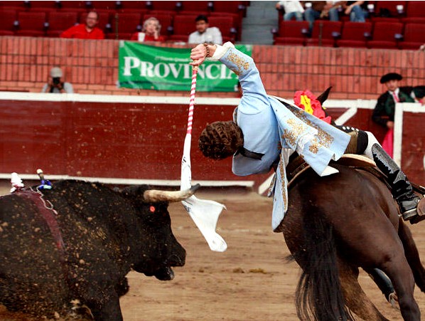 Llega al tendido (Nahum)