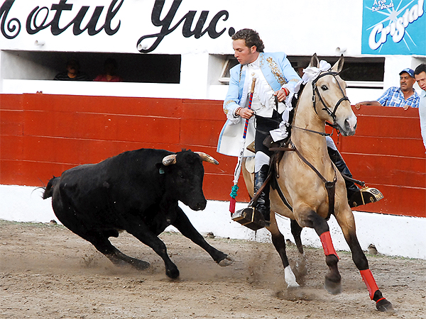 Recibiendo al ejemplar